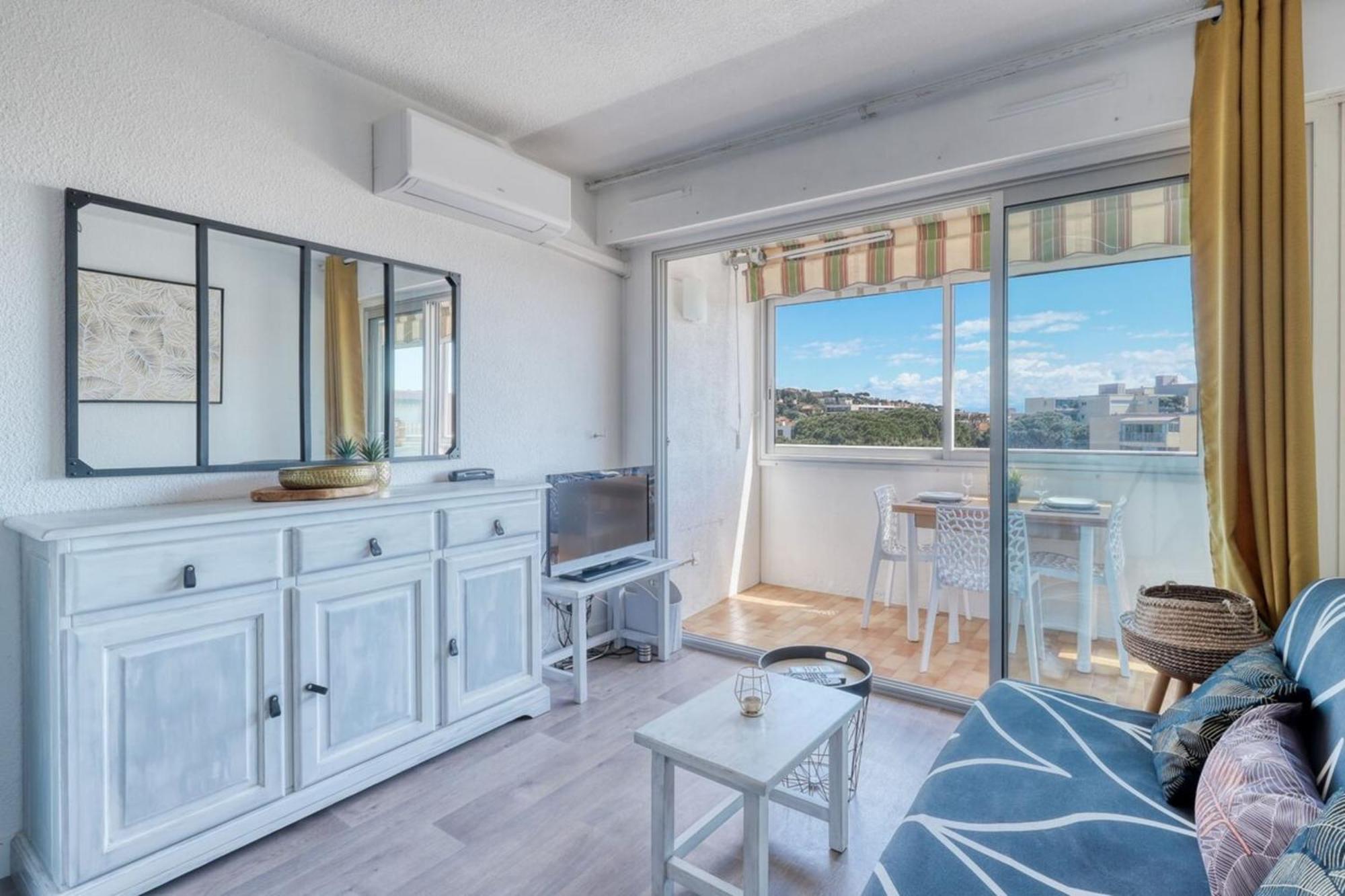 T2 600 M From The Beach! Air-Conditioned Le Lavandou Esterno foto